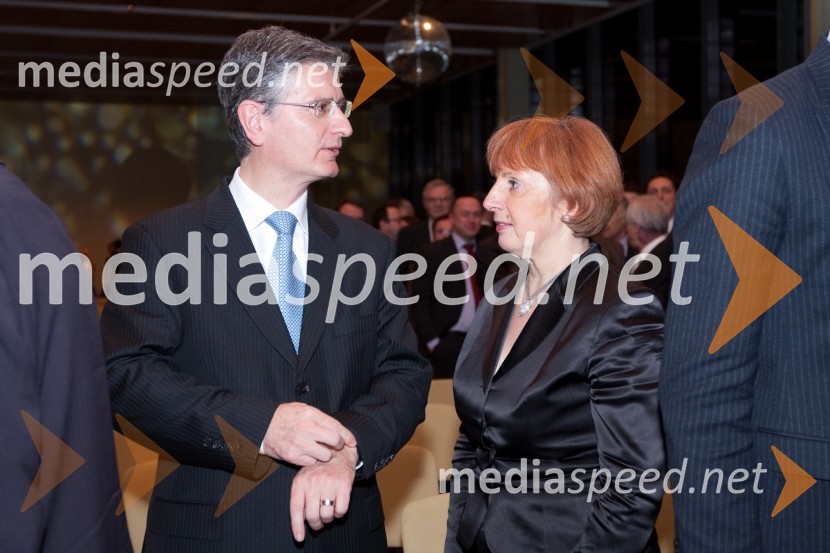 Franjo Bobinac, predsednik uprave Gorenje d.d. in Tatjana Fink, direktorica podjetja Trimo Trebnje d.dZdruženje Manager, januarsko srečanje in podelitev priznanja za življenjsko delo na področju managementa