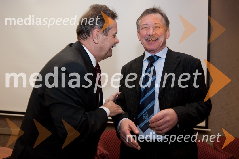 Dr. Radovan Stanislav Pejovnik, rektor univerze v Ljubljani in prof. dr. Dušan Šuput, dekan na Medicinski fakultetiSlavnostni dogodek URI Soča