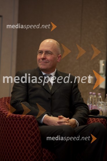 Dr. prof. David VodušekSlavnostni dogodek URI Soča