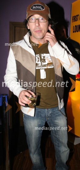 Aljoša Rebolj, fotografB-52 flight party, Samsara Maribor