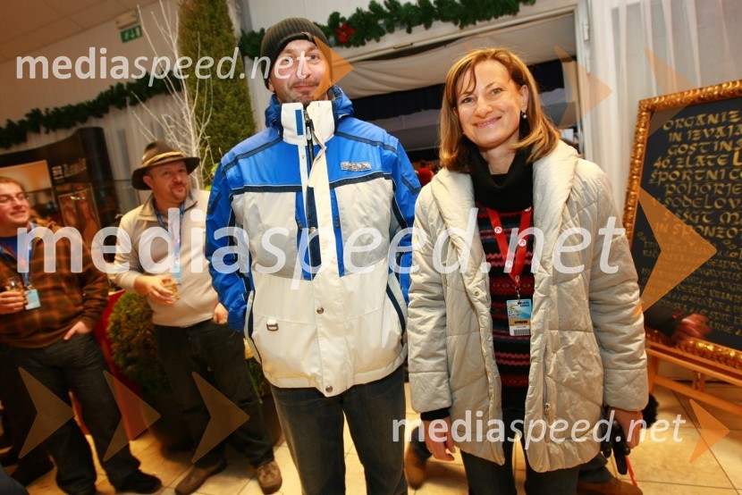 Andrej Plos, član uprave NKBM in Manja Skernišak, članica uprave NKBM46. Zlata lisica, druženje na Snežnem stadionu in VIP šotoru