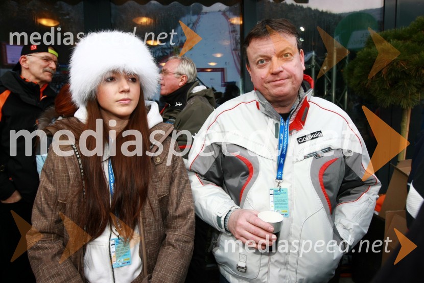 Boško Šrot, nekdanji direktor Pivovarne Laško in njegova hčerka Anja Šrot, manekenka46. Zlata lisica, druženje na Snežnem stadionu in VIP šotoru