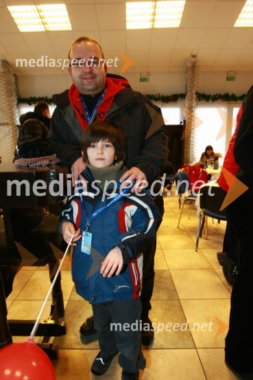 Mitja Blagajac, član uprave komunikacijska skupina SPEM in sin Jaš46. Zlata lisica, druženje na Snežnem stadionu in VIP šotoru