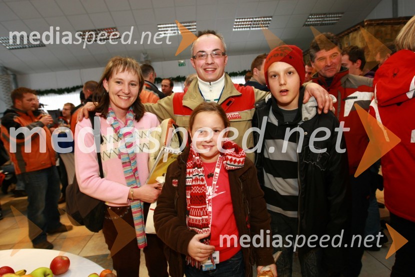 46. Zlata lisica, druženje na Snežnem stadionu in VIP šotoru