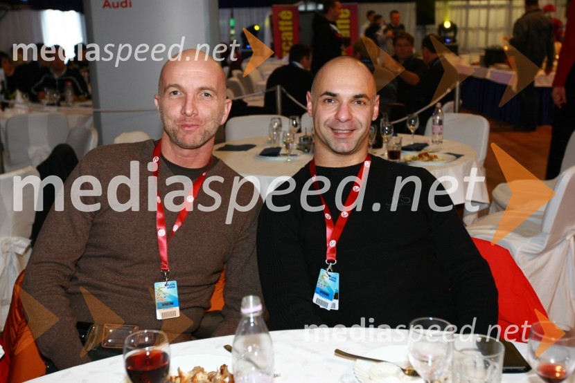 Denis Bolčina, podjetnik in Igor Kenda, direktor oglaševalske agencije DCC marketing d.o.o.46. Zlata lisica, druženje na Snežnem stadionu in VIP šotoru