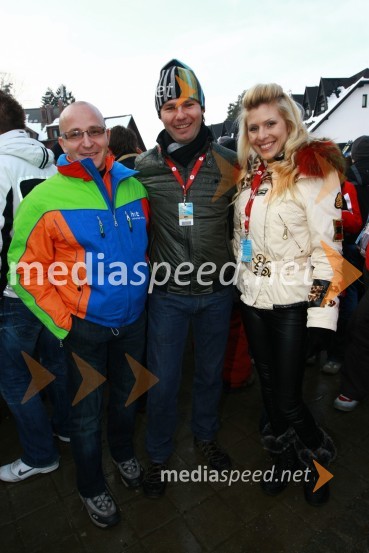 Gregor Jeza, predsednik uprave Hit Šentilj d.d., Kristjan Magdič, direktor in lastnik podjetja Frontal in Vesna Vitrih, slikarka in lastnica VV ART46. Zlata lisica, druženje na Snežnem stadionu in VIP šotoru