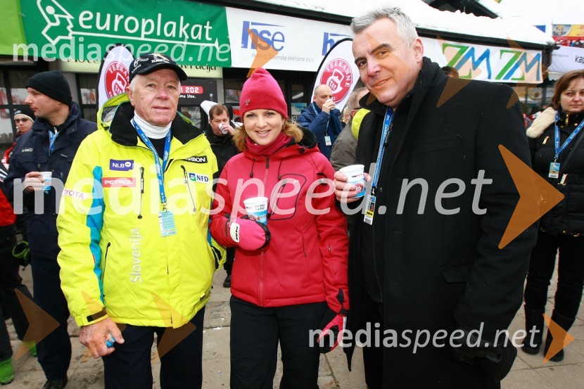 Tone Vogrinec, nekdanji direktor alpskih smučarskih disciplin in direktor smučarskega sklada, Špela Pretnar, urednica Kluba Polet in nekdanja alpska smučarka ter Zoran Predin, pevec46. Zlata lisica, druženje na Snežnem stadionu in VIP šotoru