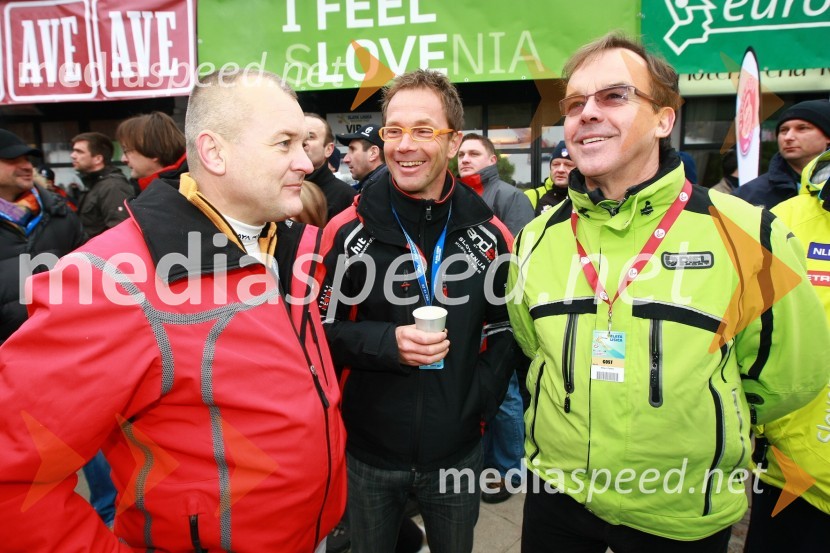 Franc Kangler, župan Maribora, Iztok Kočevar, član skupine Carneval band in Milan Petek, mestni svetnik MOM46. Zlata lisica, druženje na Snežnem stadionu in VIP šotoru