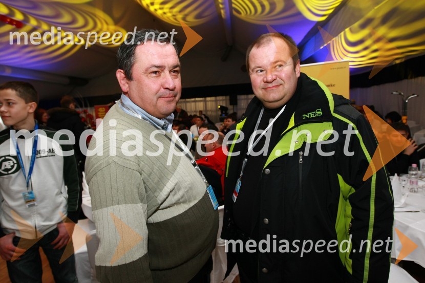 Drago Pišek, predsednik uprave Poštne Banke Slovenije (PBS) in Aleš Hauc, generalni direktor Pošte Slovenije46. Zlata lisica, druženje na Snežnem stadionu in VIP šotoru