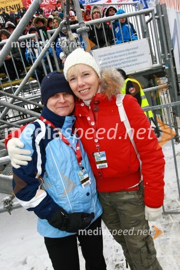 ... in Polonca Komar, vodja službe za odnose z javnostjo RTV Slovenija46. Zlata lisica, druženje na Snežnem stadionu in VIP šotoru