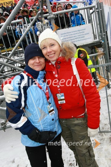 ... in Polonca Komar, vodja službe za odnose z javnostjo RTV Slovenija46. Zlata lisica, druženje na Snežnem stadionu in VIP šotoru