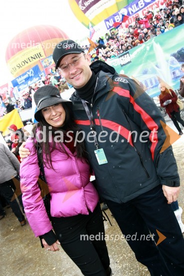 Petra Kancler, novinarka in Darko Horvat, vodja znamke Audi v Sloveniji46. Zlata lisica, druženje na Snežnem stadionu in VIP šotoru