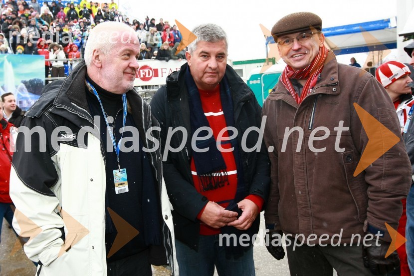 Marjan Pinter, direktor Konstruktor vgr. d.o.o., Veselin Djurovič, direktor podjetja Agroruše d.o.o. in Srečko Judar, direktor Sektorja splošnih poslov NKB d.d.46. Zlata lisica, druženje na Snežnem stadionu in VIP šotoru