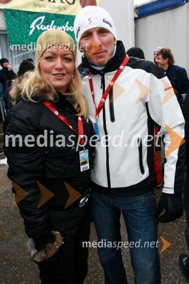 Karin, vedeževalka in njen spremljevalec Enriko Topolovec46. Zlata lisica, druženje na Snežnem stadionu in VIP šotoru