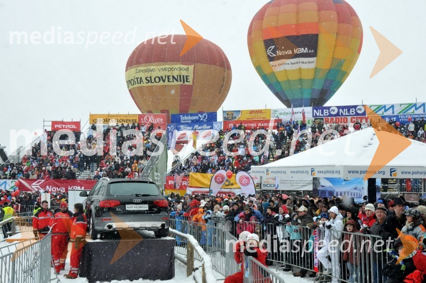 Tribuna na Snežnem stadionu46. Zlata lisica, slalom