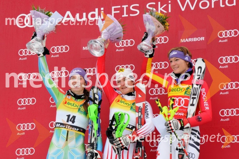 Tina Maze, smučarka (Slovenija), drugouvrščena na slalomu za 46. Zlato lisico, Kathrin Zettel, smučarka (Avstrija) in zmagovalka slaloma za 46. Zlato lisico ter Maria Riesch, smučarka (Nemčija), tretjeuvrščena na slalomu za 46. Zlato lisico46. Zlata lisica, slalom