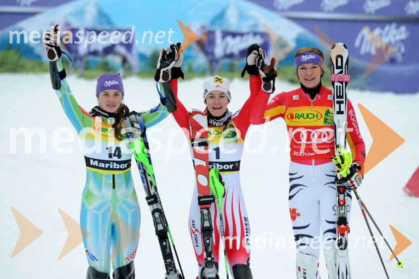 Tina Maze, smučarka (Slovenija), drugouvrščena na slalomu za 46. Zlato lisico, Kathrin Zettel, smučarka (Avstrija) in zmagovalka slaloma za 46. Zlato lisico ter Maria Riesch, smučarka (Nemčija), tretjeuvrščena na slalomu za 46. Zlato lisico46. Zlata lisica, slalom