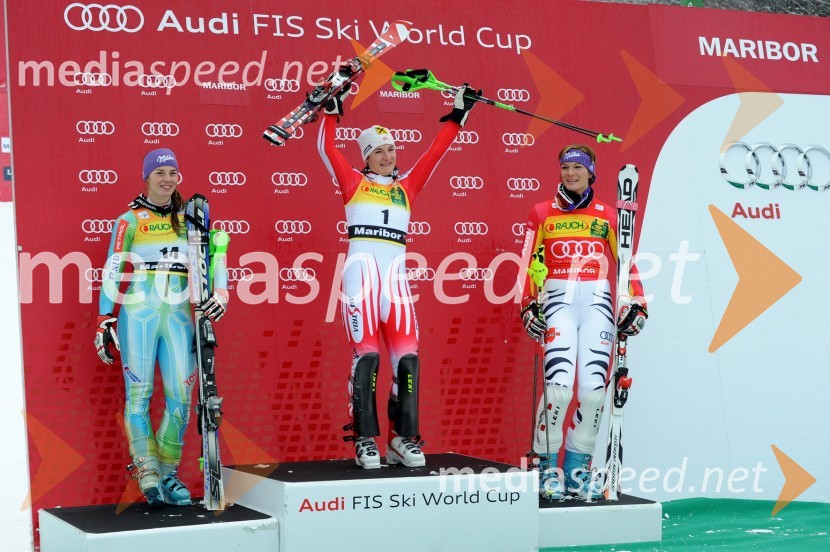 Tina Maze, smučarka (Slovenija), drugouvrščena na slalomu za 46. Zlato lisico, Kathrin Zettel, smučarka (Avstrija) in zmagovalka slaloma za 46. Zlato lisico ter Maria Riesch, smučarka (Nemčija), tretjeuvrščena na slalomu za 46. Zlato lisico46. Zlata lisica, slalom