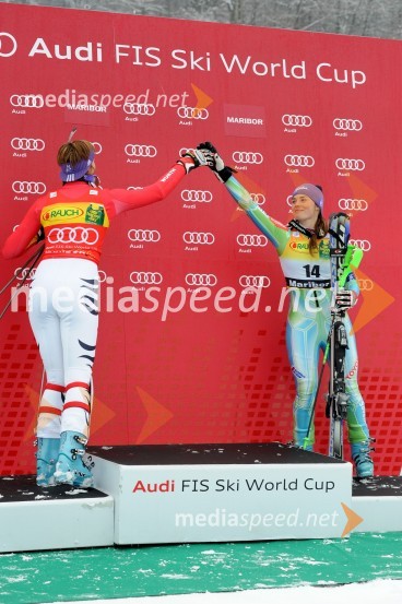 Maria Riesch, smučarka (Nemčija), tretjeuvrščena na slalomu za 46. Zlato lisico in Tina Maze, smučarka (Slovenija), drugouvrščena na slalomu za 46. Zlato lisico46. Zlata lisica, slalom