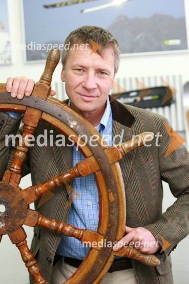 Dr. Robert Ferko, predsednik uprave podjetja Elan d.o.o.Dr. Robert Ferko, predsednik uprave podjetja Elan d.o.o.