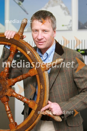 Dr. Robert Ferko, predsednik uprave podjetja Elan d.o.o.Dr. Robert Ferko, predsednik uprave podjetja Elan d.o.o.