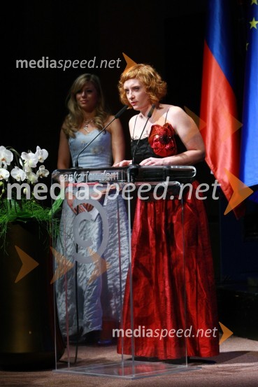 Mirjam Noč, guvernerka Leo Districta Slovenije13. Veliki dobrodelni ples Lions kluba Ljubljana ob 20-obletnici lionizma v Sloveniji