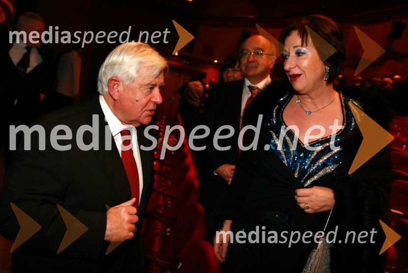 Milan Kučan, nekdanji predsednik Republike Slovenije in Polona Vetrih, igralka13. Veliki dobrodelni ples Lions kluba Ljubljana ob 20-obletnici lionizma v Sloveniji