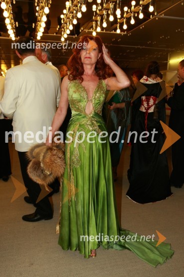 Darja Kuhar Kotnik13. Veliki dobrodelni ples Lions kluba Ljubljana ob 20-obletnici lionizma v Sloveniji