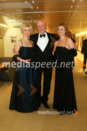 ..., Joco Žnidaršič, fotograf in ...13. Veliki dobrodelni ples Lions kluba Ljubljana ob 20-obletnici lionizma v Sloveniji