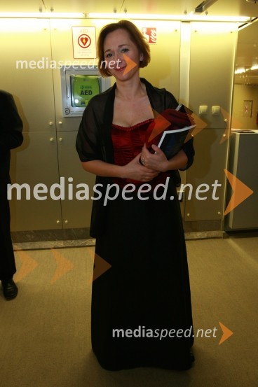 Dr. Barbara Jaki, direktorica Narodne galerije13. Veliki dobrodelni ples Lions kluba Ljubljana ob 20-obletnici lionizma v Sloveniji