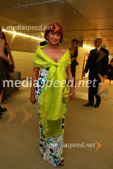 Maruša Glavan, direktorica podjetja Manet
13. Veliki dobrodelni ples Lions kluba Ljubljana ob 20-obletnici lionizma v Sloveniji