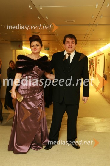 Milena Eber, krznarka in njen soprog13. Veliki dobrodelni ples Lions kluba Ljubljana ob 20-obletnici lionizma v Sloveniji