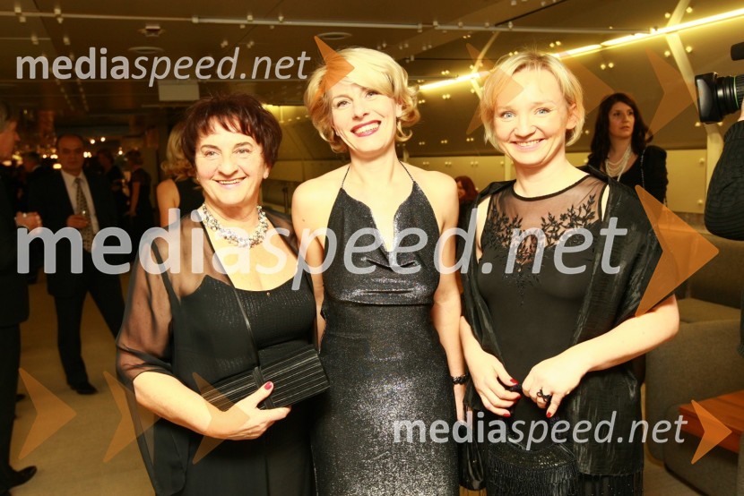 Dunja Bohorič, svetovalka v podjetju Divanova d.o.o. in ustanovitvena članica Lions kluba Ljubljana, Marija Hrovat, direktorica podjetja Prospherus d.o.o. in Polona Bohorič, direktorica podjetja Divanova d.o.o. in članica Lions kluba Ljubljana13. Veliki dobrodelni ples Lions kluba Ljubljana ob 20-obletnici lionizma v Sloveniji