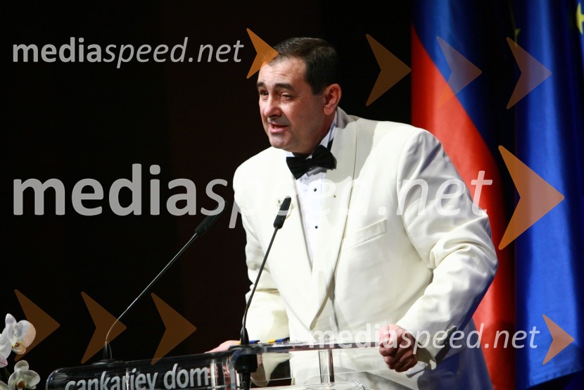 Darko Angebrandt, guverner hvraških Lions klubov13. Veliki dobrodelni ples Lions kluba Ljubljana ob 20-obletnici lionizma v Sloveniji