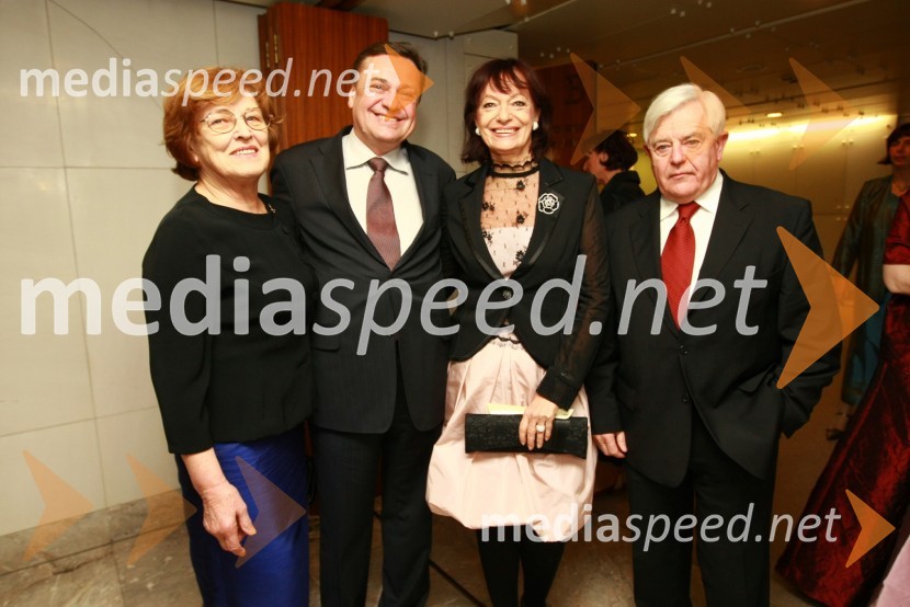 Štefka Kučan, Zoran Janković, župan Ljubljane, Manca Košir, publicistka in Milan Kučan, nekdanji predsednik Republike Slovenije13. Veliki dobrodelni ples Lions kluba Ljubljana ob 20-obletnici lionizma v Sloveniji