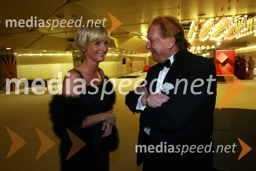 Sonja Poljanšek - Škrabec, lastnica Welness centra Sunny in Tomislav Loboda, zlatar13. Veliki dobrodelni ples Lions kluba Ljubljana ob 20-obletnici lionizma v Sloveniji