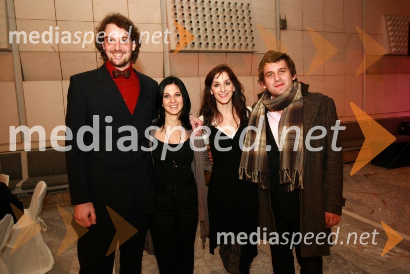 Jure Lajovic, povezovalec programa v neformalnem delu večera, ..., ... in ...13. Veliki dobrodelni ples Lions kluba Ljubljana ob 20-obletnici lionizma v Sloveniji