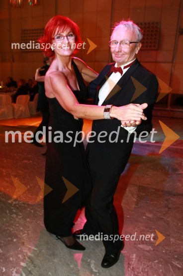 Darinka Pavlič Kamien, predsednica Lions kluba Ljubljana in mož Peter Kamien13. Veliki dobrodelni ples Lions kluba Ljubljana ob 20-obletnici lionizma v Sloveniji