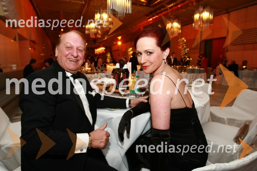 Tomislav Loboda, zlatar in Katja Vinšek13. Veliki dobrodelni ples Lions kluba Ljubljana ob 20-obletnici lionizma v Sloveniji