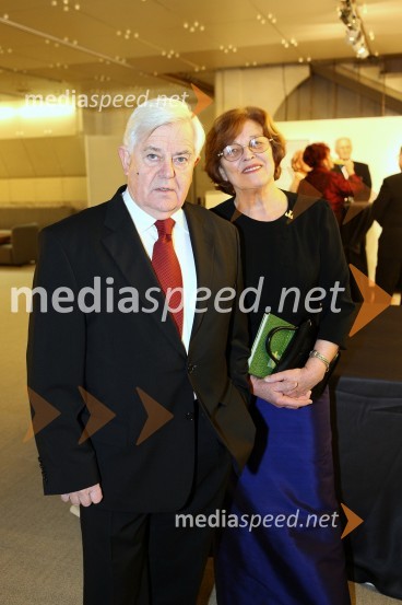 Milan Kučan, nekdanji predsednik Republike Slovenije in soproga Štefka13. Veliki dobrodelni ples Lions kluba Ljubljana ob 20-obletnici lionizma v Sloveniji