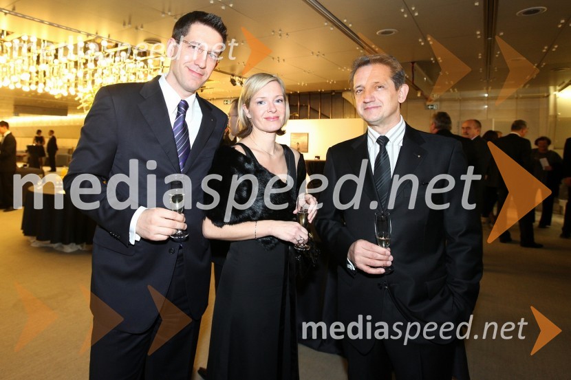 ..., ... in Igor Savič, Poslovni mediji d.o.o.13. Veliki dobrodelni ples Lions kluba Ljubljana ob 20-obletnici lionizma v Sloveniji