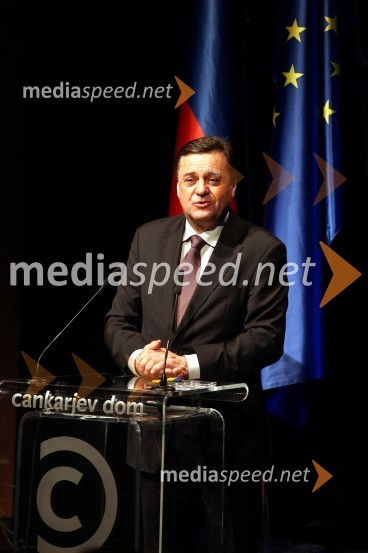 Zoran Janković, župan Ljubljane13. Veliki dobrodelni ples Lions kluba Ljubljana ob 20-obletnici lionizma v Sloveniji