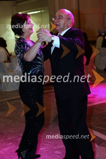 Polona Vetrih, igralka in njen mož Mitja Rotovnik, direktor Cankarjevega doma13. Veliki dobrodelni ples Lions kluba Ljubljana ob 20-obletnici lionizma v Sloveniji