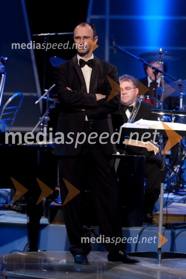 	Lojze Krajnčan, dirigent Big Banda RTV SlovenijaStopimo skupaj za nedonošenčke, dobrodelni koncert