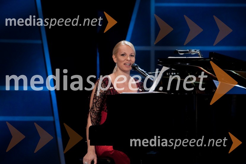 Lucienne Lonchina, pevkaStopimo skupaj za nedonošenčke, dobrodelni koncert