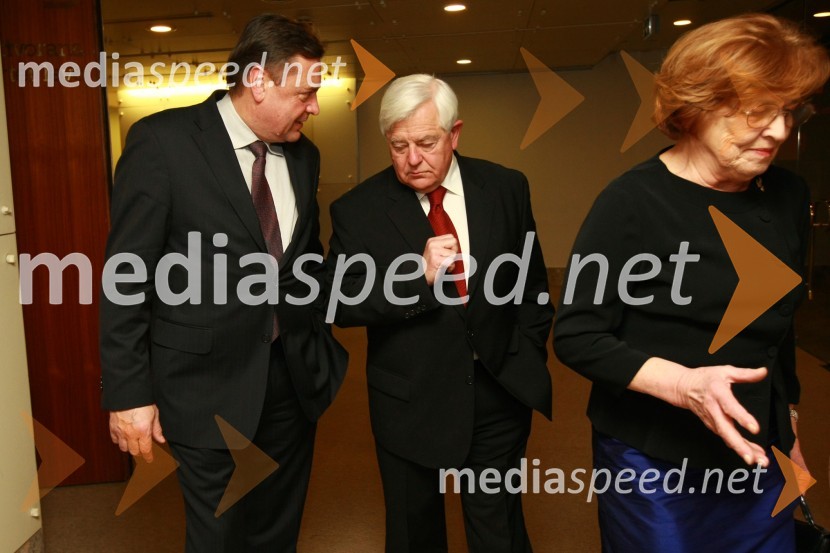 Zoran Janković, župan Ljubljane, Milan Kučan, nekdanji predsednik Republike Slovenije in soproga Štefka13. Veliki dobrodelni ples Lions kluba Ljubljana ob 20-obletnici lionizma v Sloveniji