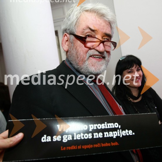 Branko Maksimovič, novinar TV SlovenijaBob leta 2009 in vljudna prošnja Večerovcev, naj se ga gostje letos ne napijejo...