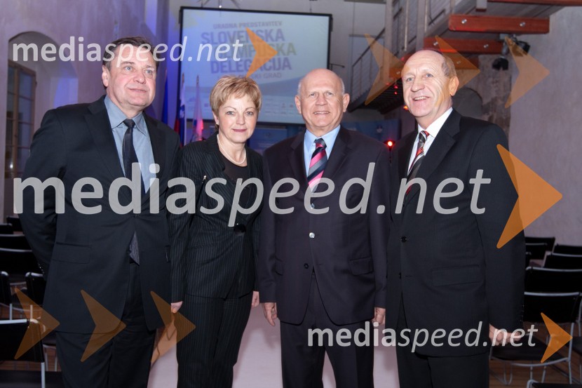 Zoran Jankovič, župan Ljubljane, mag. Vojka Ravbar, generalna sekretarka SKB,  Janez Kocijančič, predsednik olimpijskega komiteja in Branko Pavlin, predsednik uprave časopisne družbe DnevnikPredstavitev olimpijske delegacije Slovenije
