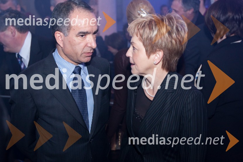 	André-Marc Prudent, podpredsednik uprave SKB banke in mag. Vojka Ravbar, generalna sekretarka SKBPredstavitev olimpijske delegacije Slovenije