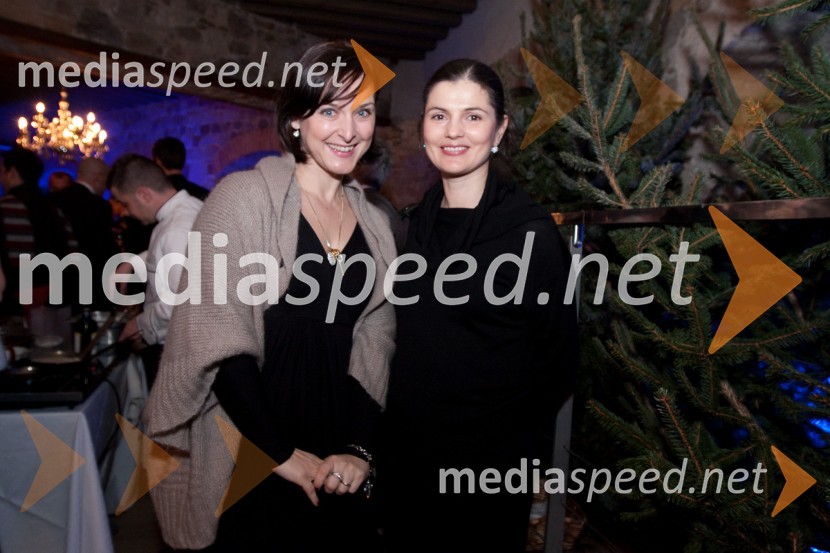 Blažka Müller Pograjc in Snežana Madič Lešnik, oblikovalka slovenske vasiPredstavitev olimpijske delegacije Slovenije